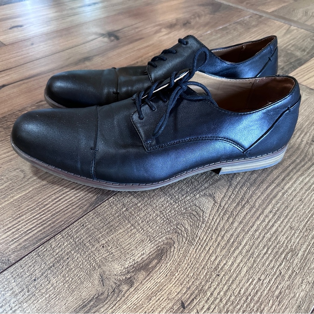 Black Men's Oxford Shoes APT 9 Size 9